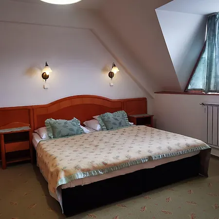 Ágnes Hotel